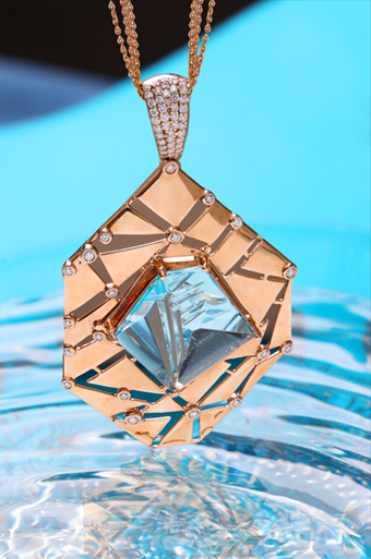 Aquamrine Pendant | C. Krishniah Chetty Group of Jewellers